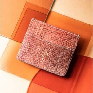 Porte-cartes en cuir de peau de saumon "Rudhira Cardholder"